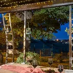 In An 1800s Frescoed With Panoramic Solarium And Historic Park - Mastrangelo Bed and Breakfast