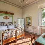 In An 1800s Frescoed With Panoramic Solarium And Historic Park - Mastrangelo