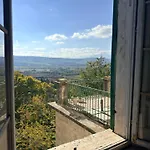 In An 1800s Frescoed With Panoramic Solarium And Historic Park - Mastrangelo Colli del Tronto
