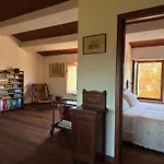 In An 1800s Frescoed With Panoramic Solarium And Historic Park - Mastrangelo Panzió 4*