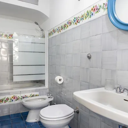 Bed and Breakfast In An 1800s Frescoed With Panoramic Solarium And Historic Park - Mastrangelo