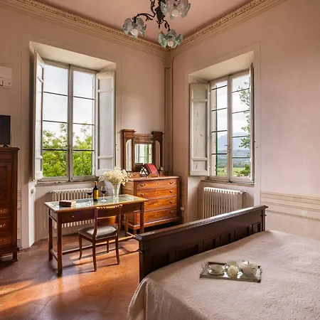 In An 1800s Frescoed With Panoramic Solarium And Historic Park - Mastrangelo Bed and Breakfast Colli del Tronto