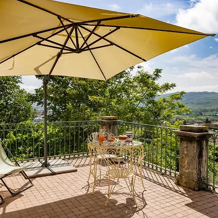 In An 1800s Frescoed With Panoramic Solarium And Historic Park - Mastrangelo Colli del Tronto
