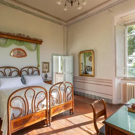 In An 1800s Frescoed With Panoramic Solarium And Historic Park - Mastrangelo